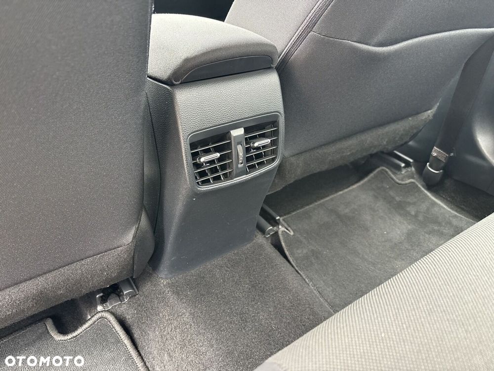 Toyota Corolla - 25