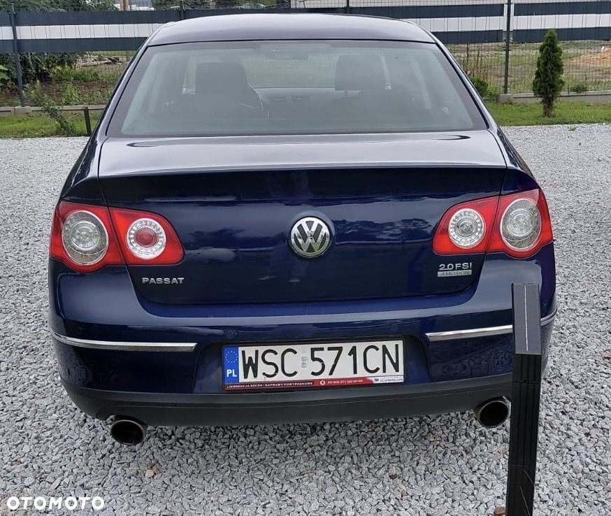 Volkswagen Passat 2.0 FSI 4Mot Trendline - 4