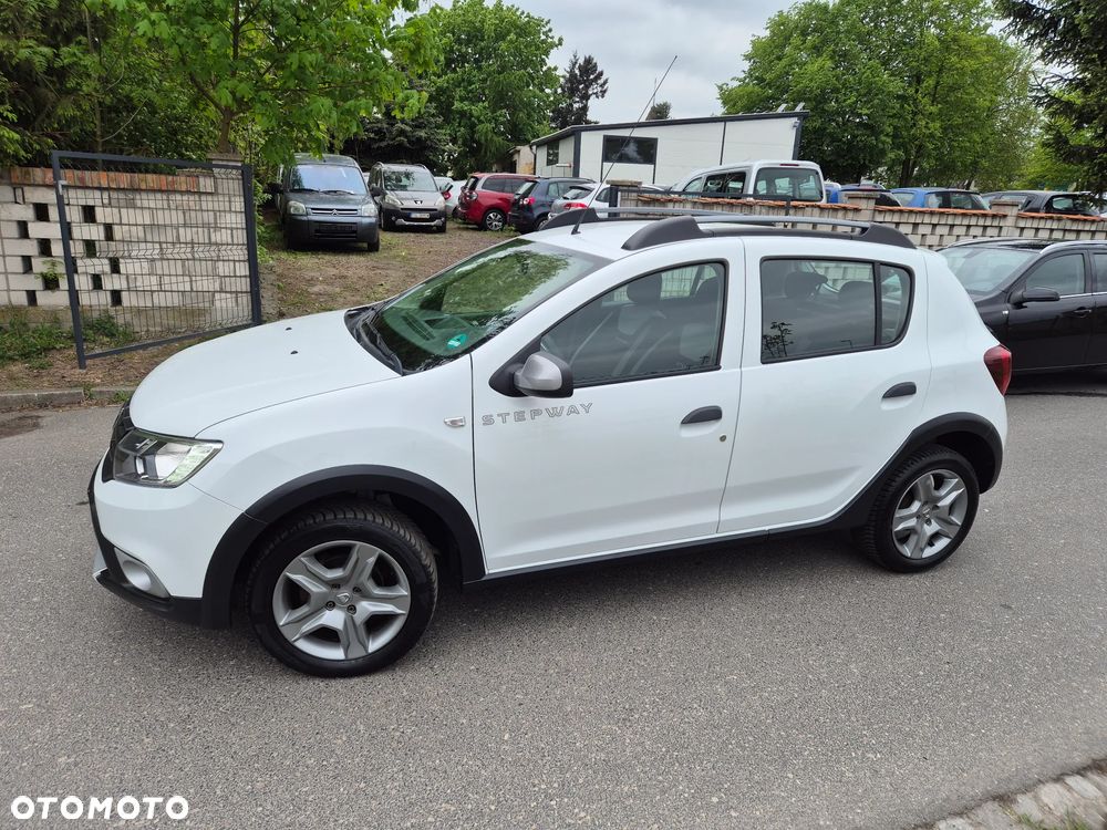 Dacia Sandero TCe 90 Laureate - 14