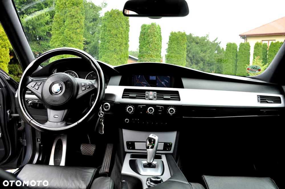 BMW Seria 5 525d xDrive Edition Sport - 17