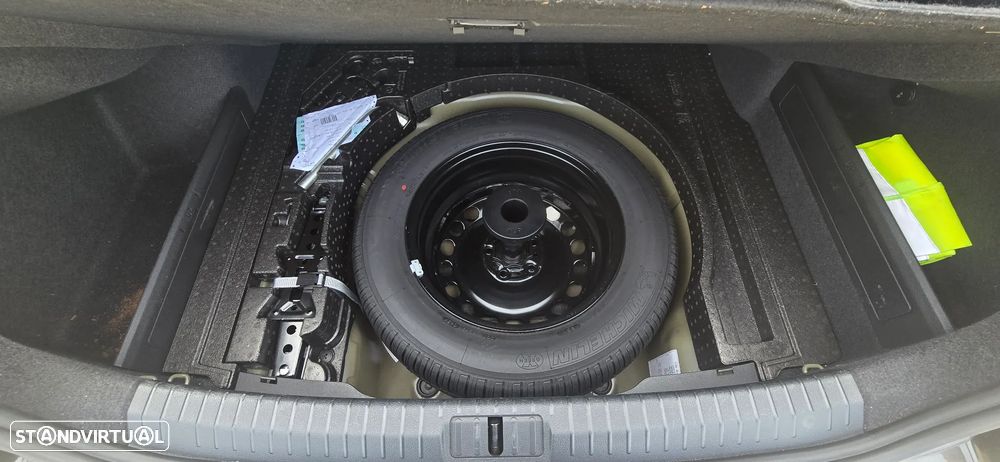 VW Passat 2.0 TDI Elegance - 13