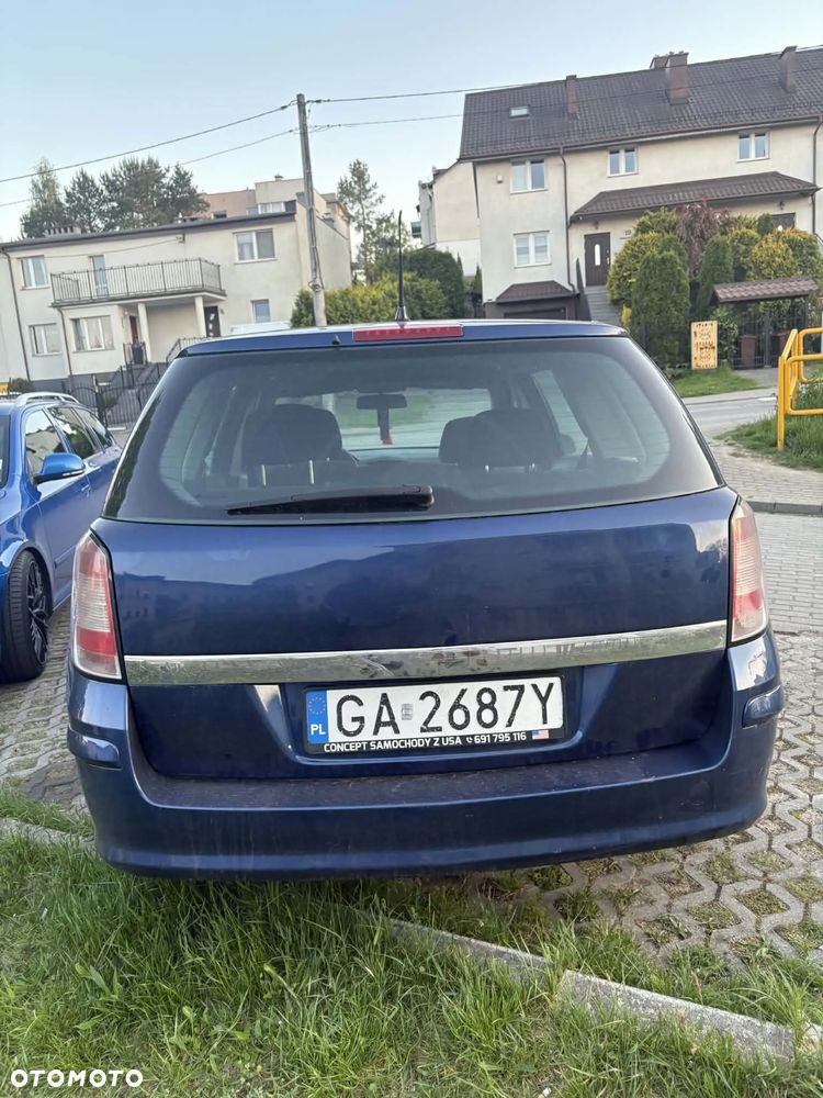 Opel Astra 1.7 CDTI Executive - 3