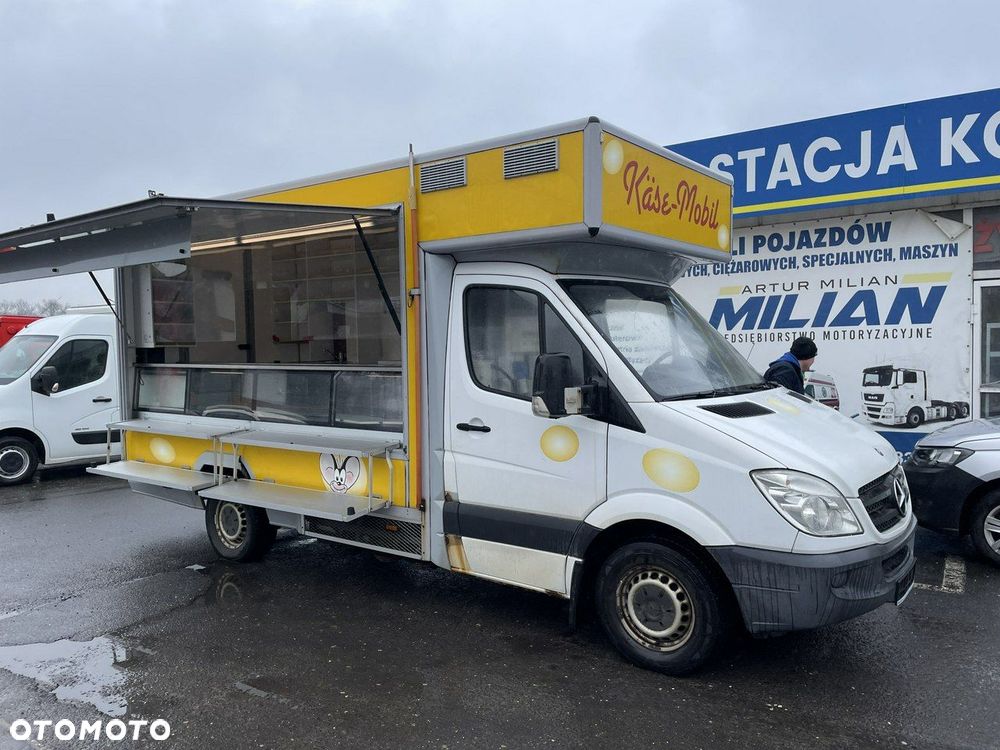 Mercedes-Benz Sprinter - 14