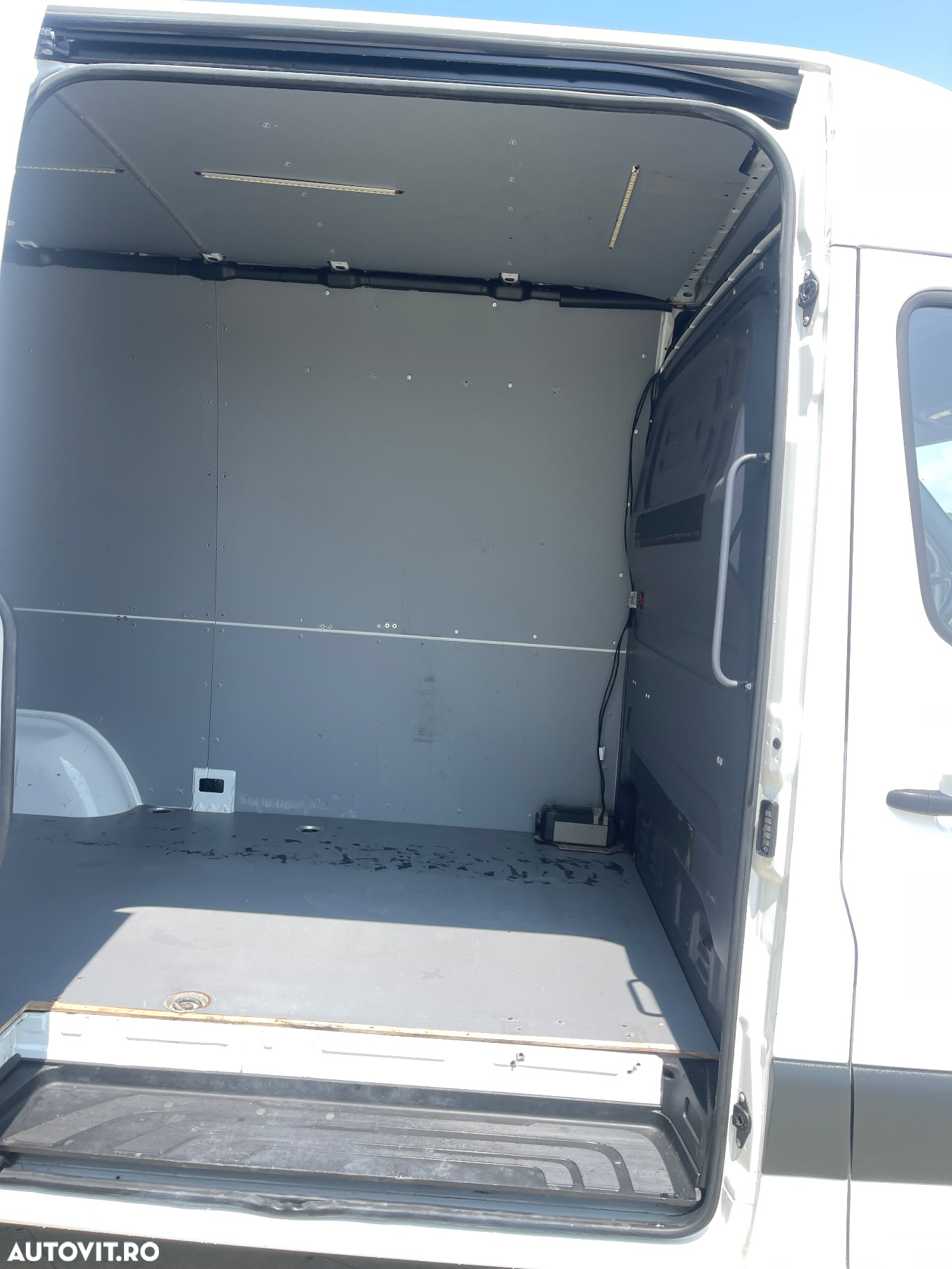 Mercedes-Benz Sprinter 316CDI  AUTOMAT MEDIU - 17
