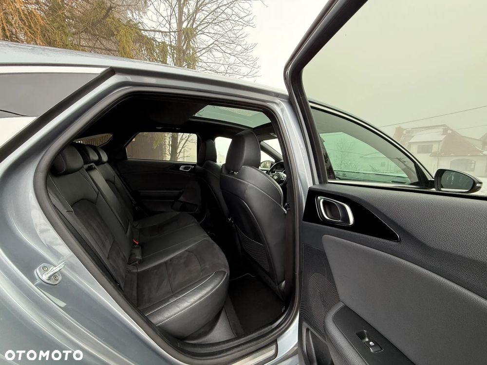 Kia ProCeed 1.4 T-GDI OPF GT LINE - 31