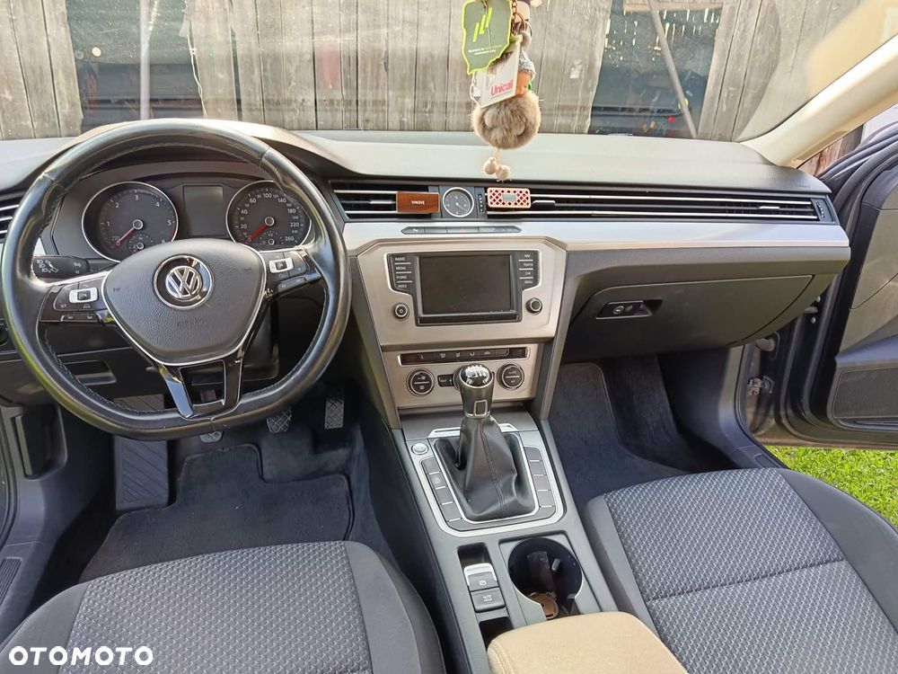 Volkswagen Passat 2.0 TDI BMT Comfortline - 13