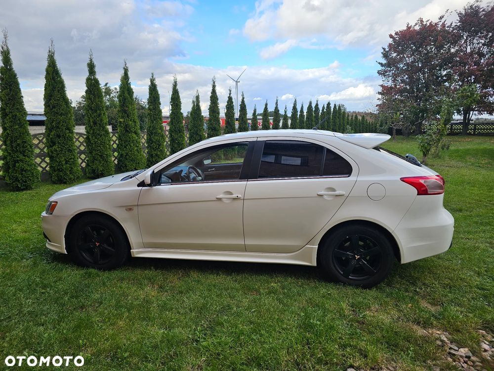 Mitsubishi Lancer 1.8 Invite - 7