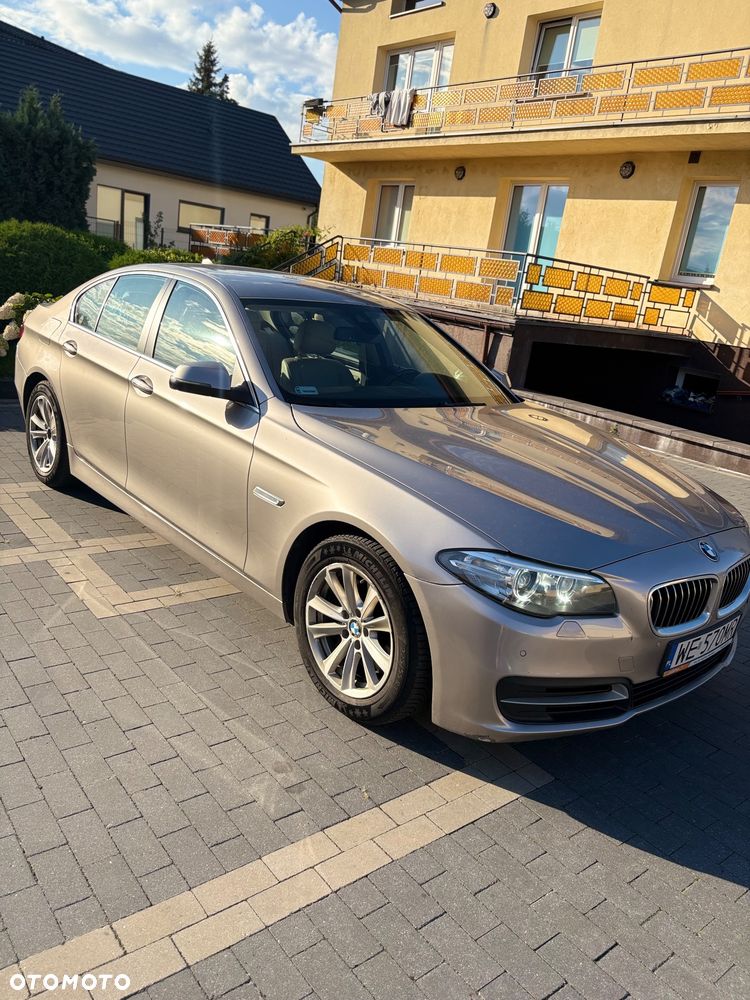 BMW Seria 5 525d xDrive - 1