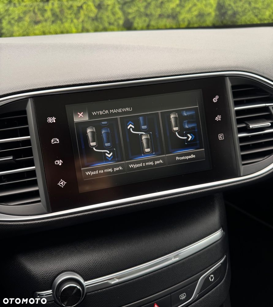 Peugeot 308 BlueHDi 150 EAT6 Stop & Start GT-Line Edition - 31