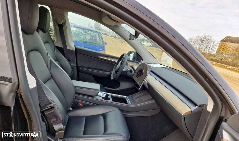 Tesla Model Y Tração Traseira - 12