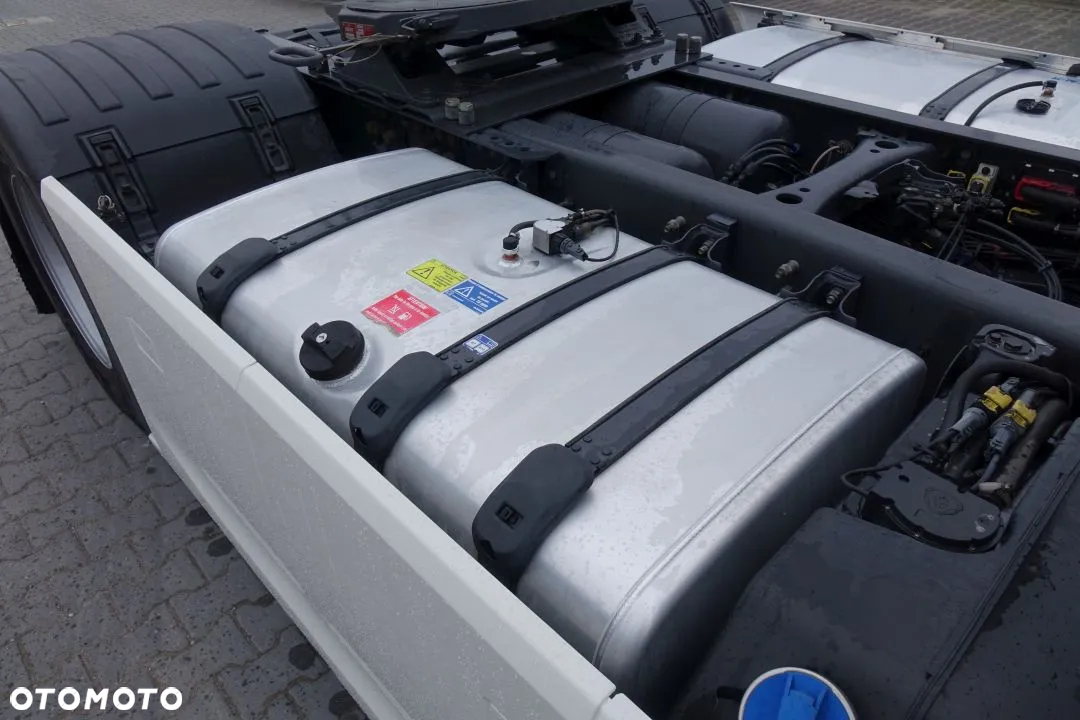 Scania S500 EURO 6 / STANDARD / AUTOMAT / RETARDER / NAVI / LODÓWKA / FULL LED / KLIMA POSTOJOWA / 2 ZBIORNIKI - 15