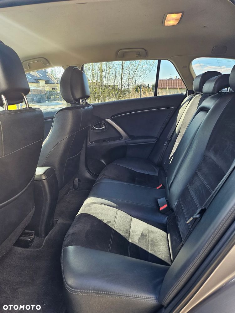 Toyota Avensis 1.8 Premium MS - 7