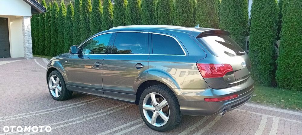 Audi Q7 - 11