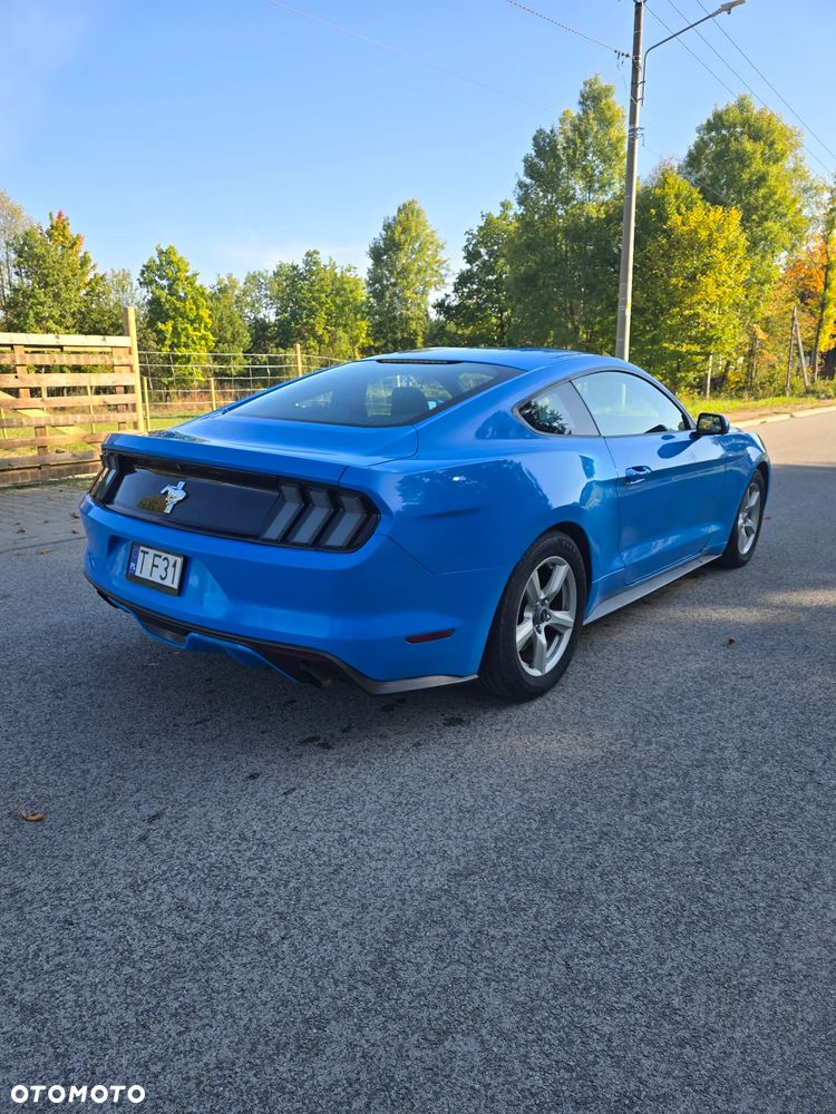 Ford Mustang - 2