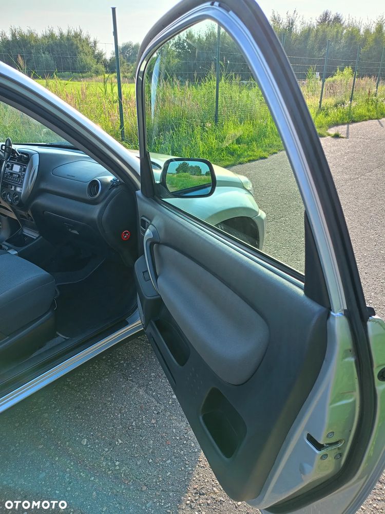 Toyota RAV4 4x2 - 11