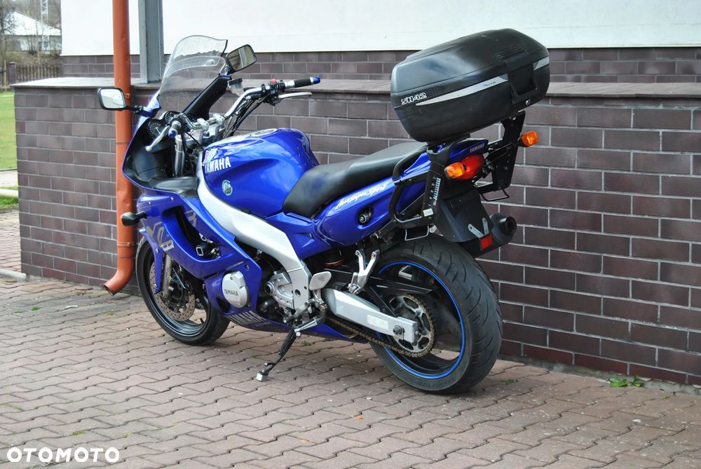 Yamaha YZF - 6