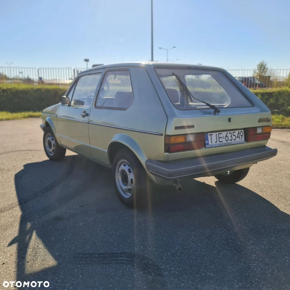 Volkswagen Golf - 4