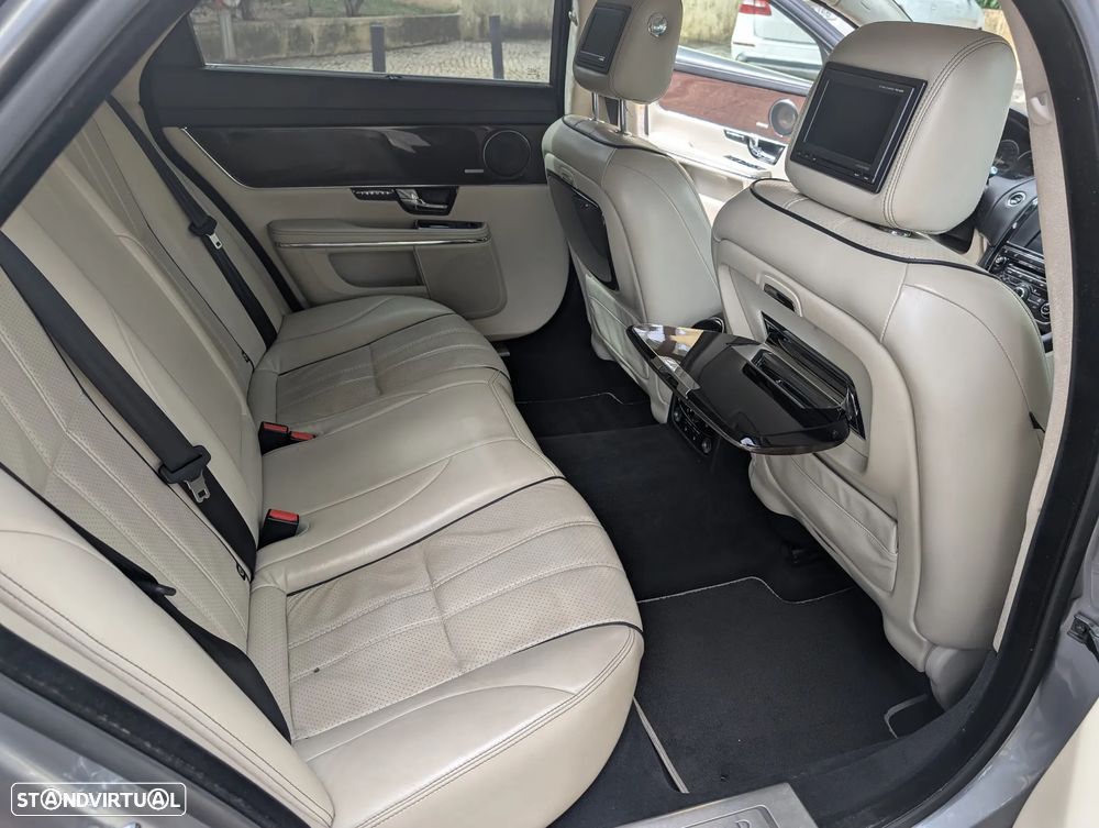 Jaguar XJ 3.0 D V6 LWB Premium Luxury - 7