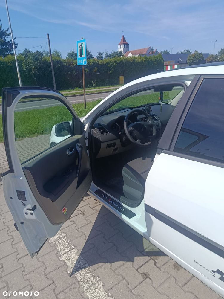Renault Megane 1.5 dCi Confort Authentique - 3