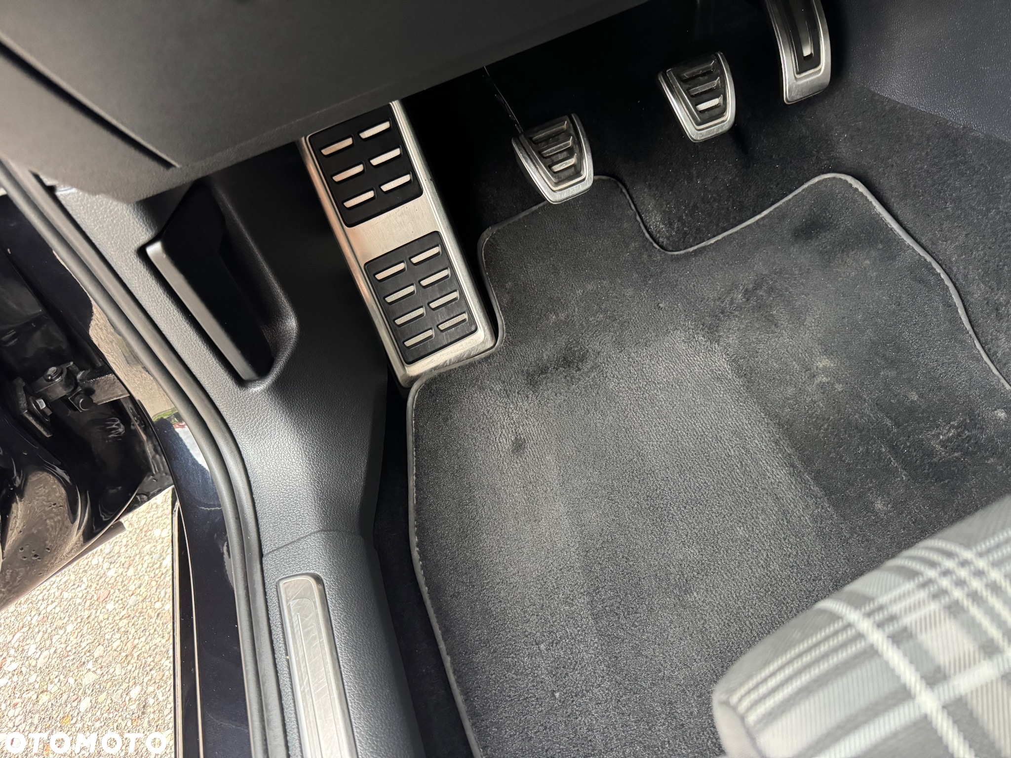 Volkswagen Golf VII 2.0 TDI BMT GTD - 29