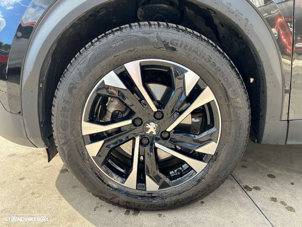 Peugeot 2008 BlueHDi 130 EAT8 Allure Pack - 11