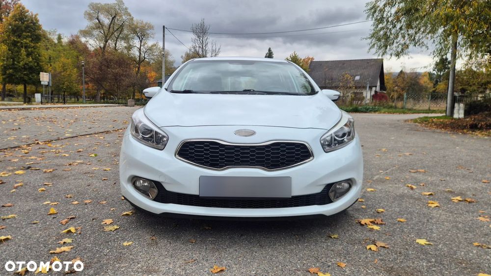 Kia Ceed 1.4 CRDi 90 Vision - 12
