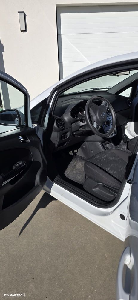 Opel Corsa 1.3 CDTi Enjoy - 4