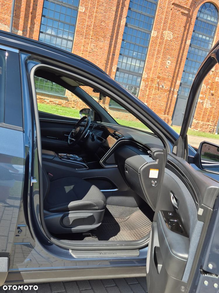 Hyundai Tucson 1.6 T-GDi HEV Platinum 4WD - 23