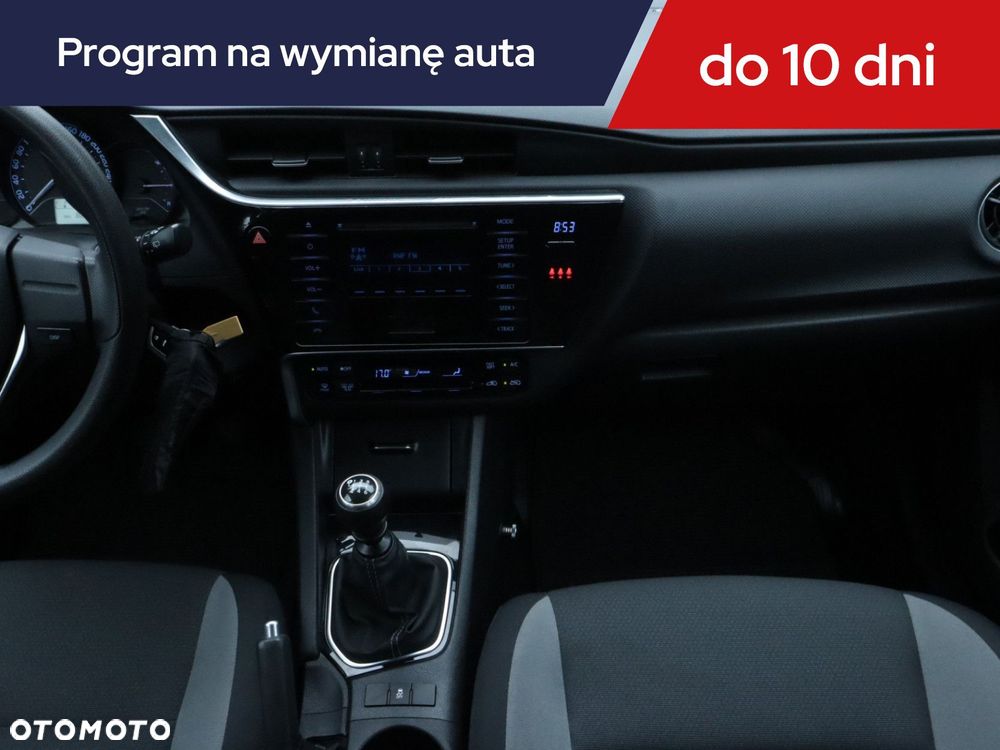 Toyota Auris - 10