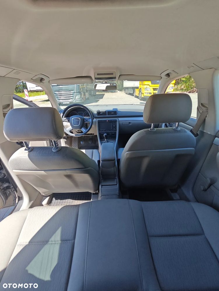 Audi A4 Avant 1.8T - 7