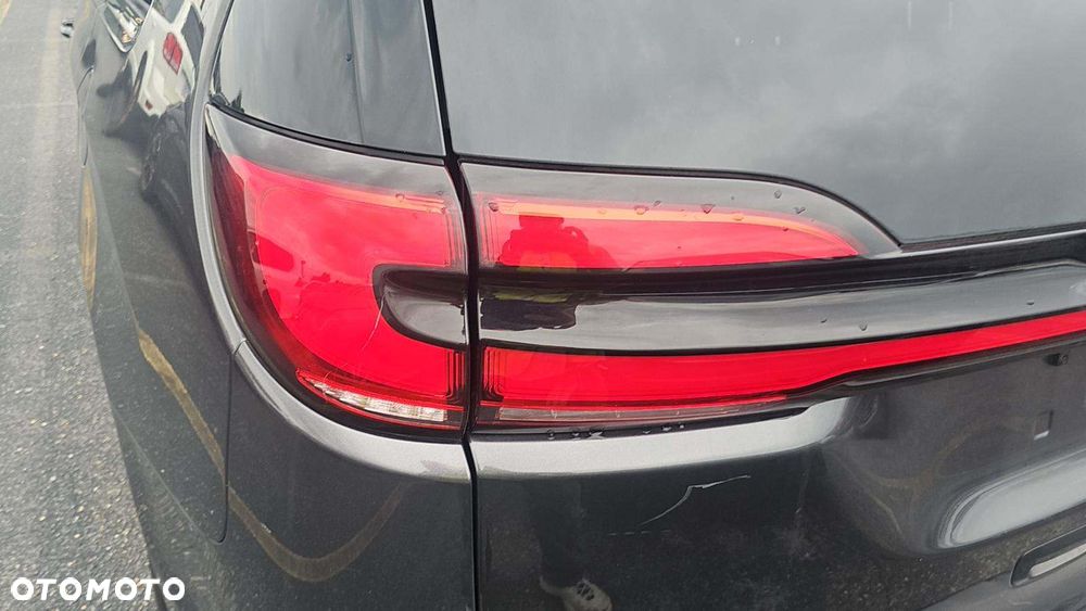 Chrysler Pacifica - 16