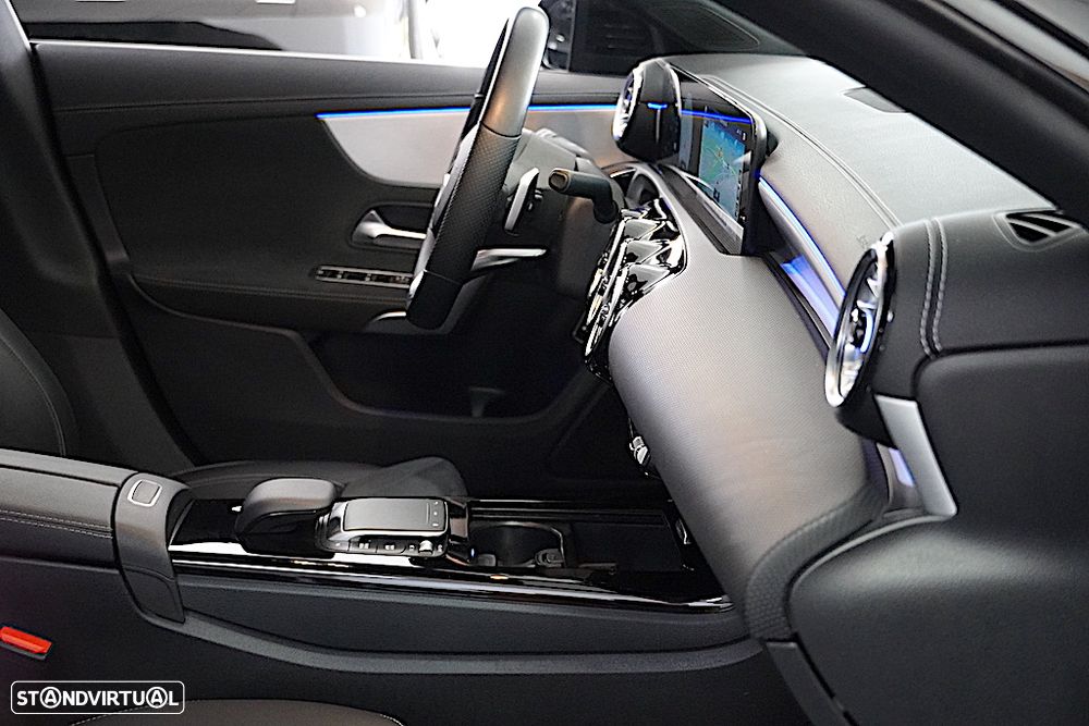 Mercedes-Benz CLA 250 e AMG Line - 14