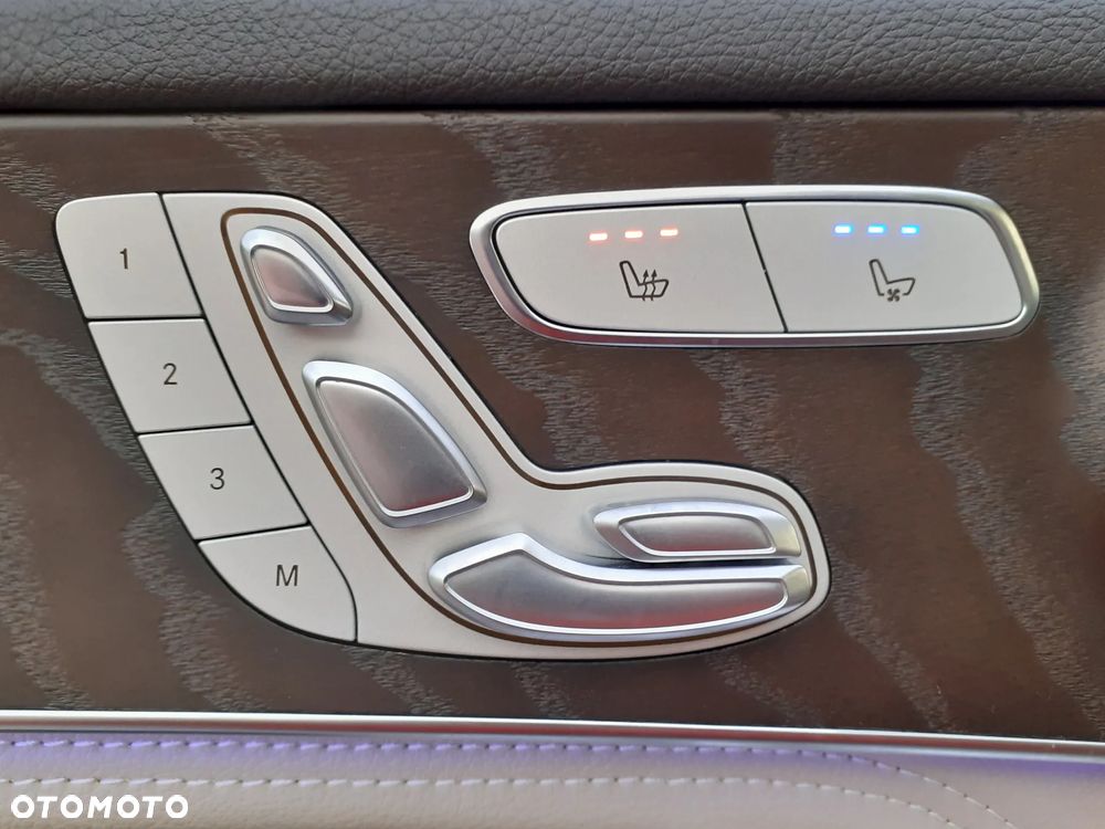 Mercedes-Benz GLC 200 4Matic 9G-TRONIC AMG Line Plus - 19