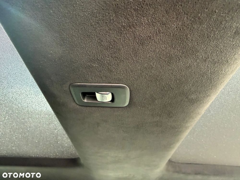 Mercedes-Benz Klasa V 300 d 4-Matic Exclusive 9G-Tronic (d³ugi) - 26