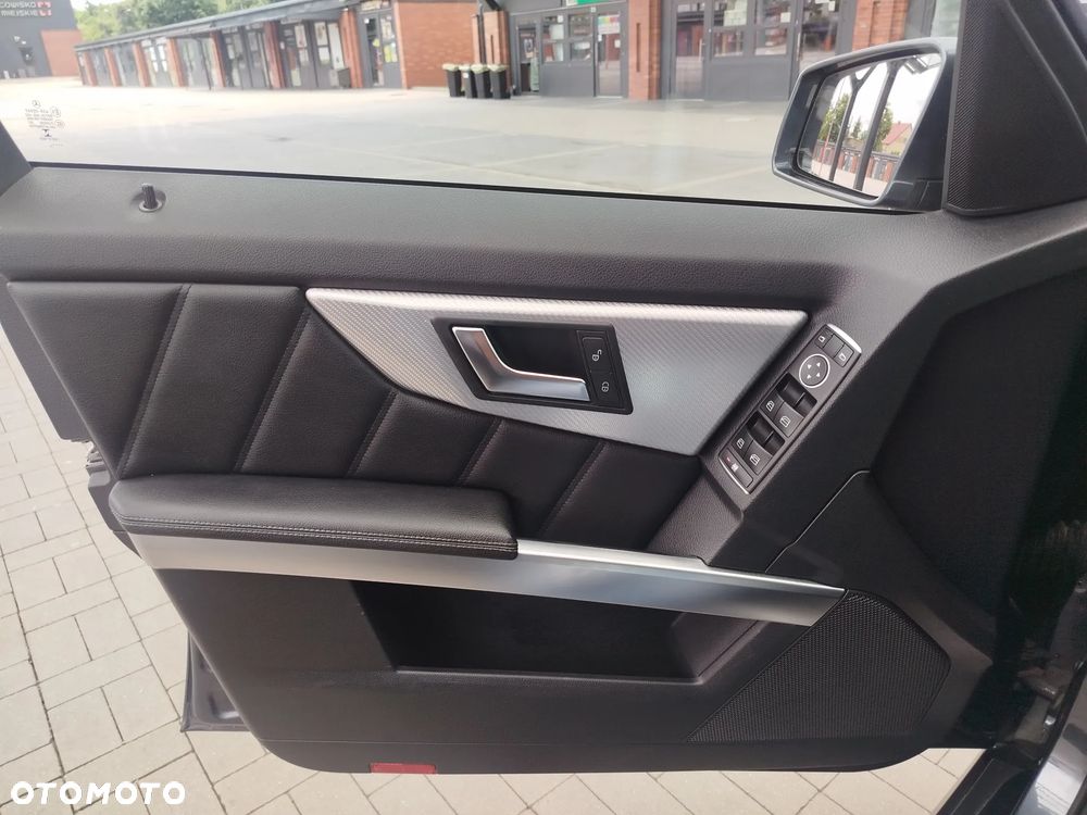 Mercedes-Benz GLK 220 CDI DPF 4Matic BlueEFFICIENCY 7G-TRONIC SPORT EDITION - 21