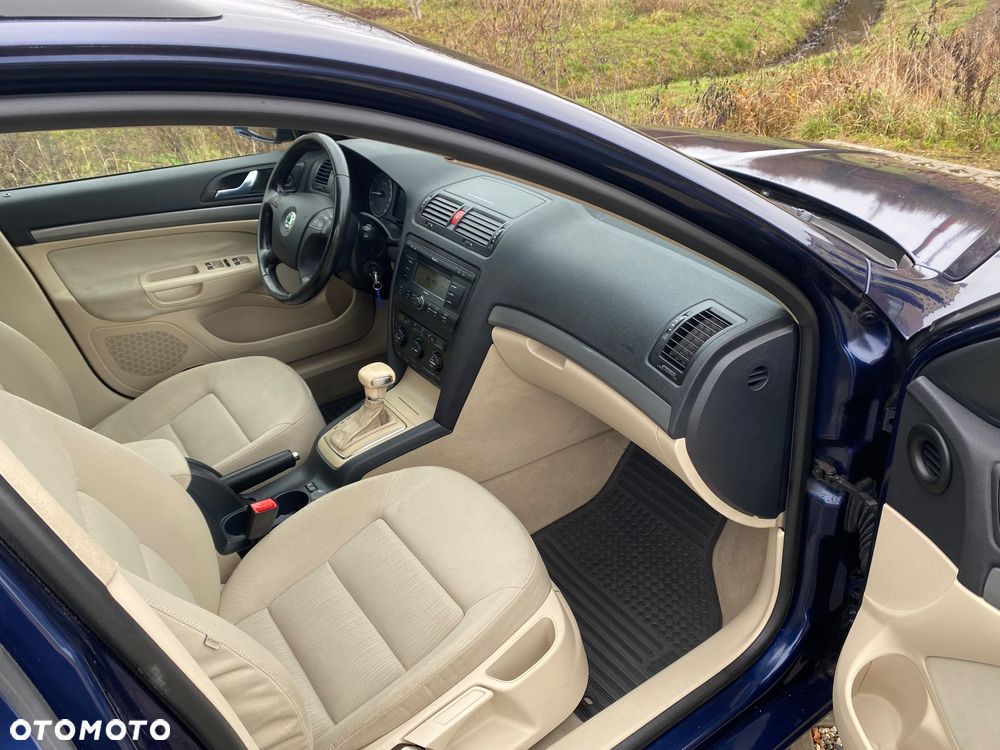 Skoda Octavia - 23