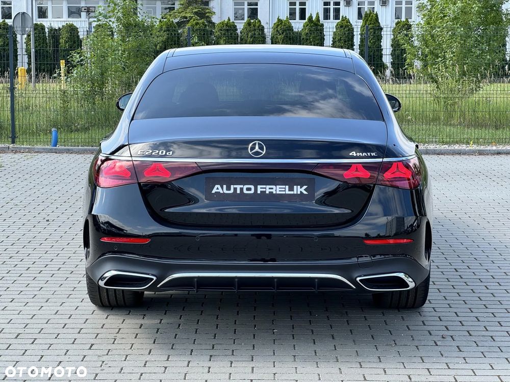 Mercedes-Benz Klasa E 220 d mHEV 4-Matic AMG 9G-Tronic - 11