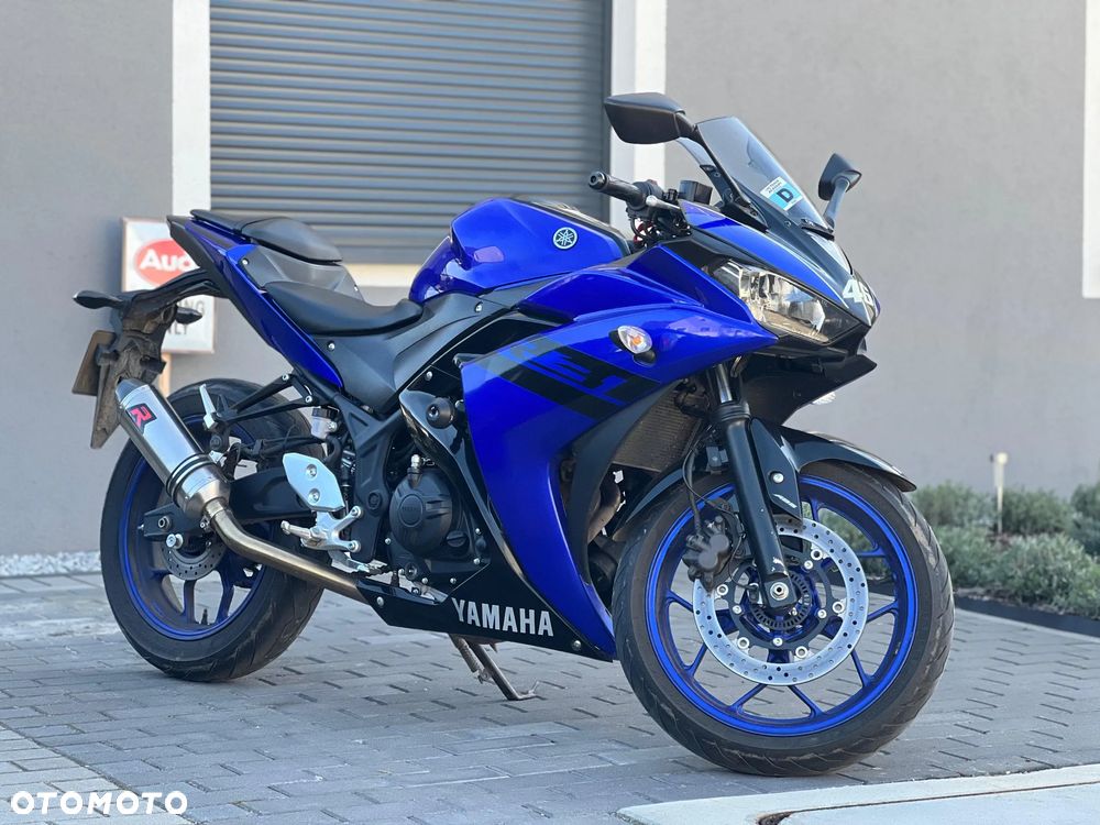 Yamaha R3 - 1