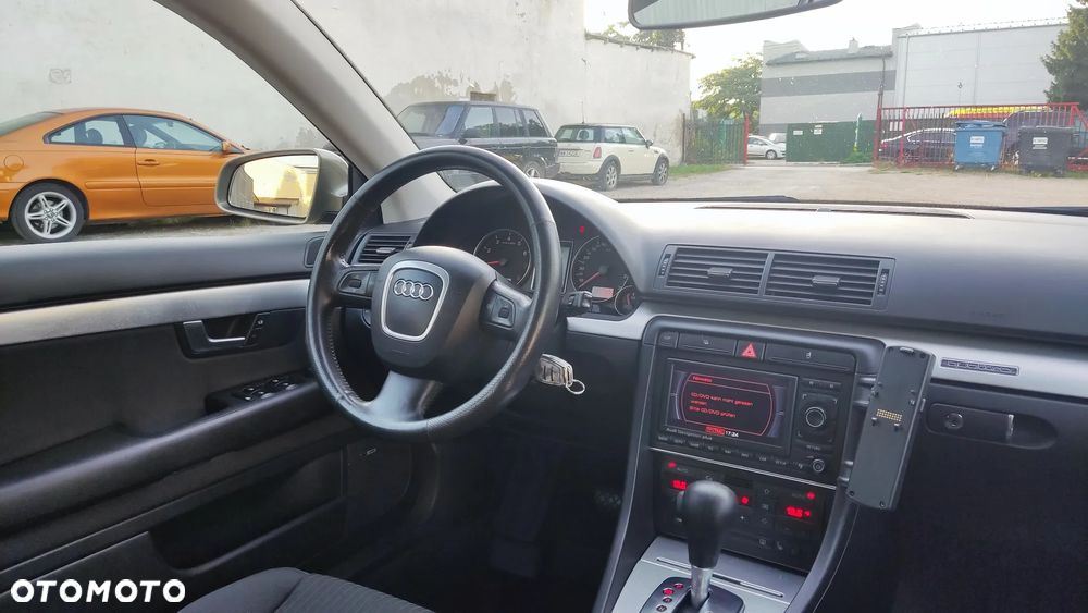 Audi A4 - 8