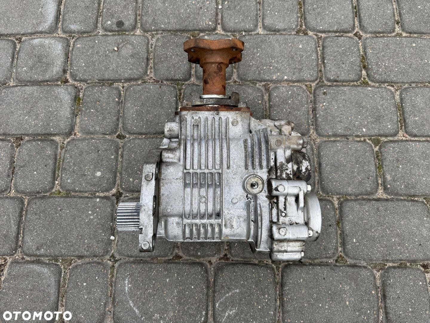 REDUKTOR SKRZYNI BIEGÓW PRZEKŁADNIA KĄTOWA RENAULT KOLEOS II 2.0 DCI 4BD0A - 9