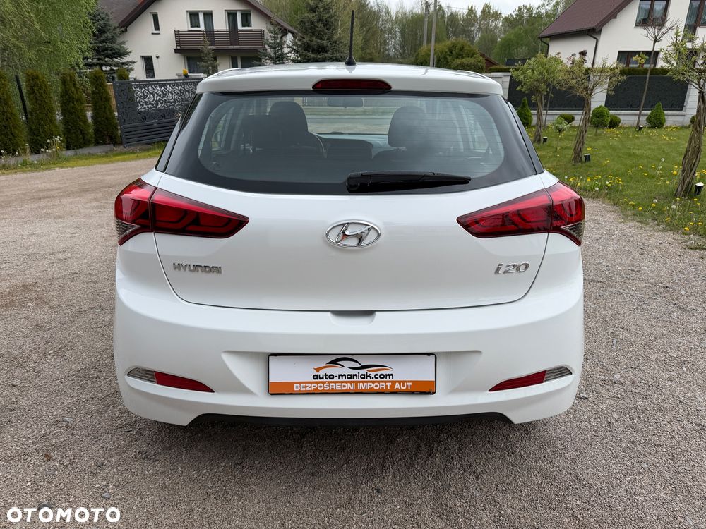 Hyundai i20 blue 1.2 - 15