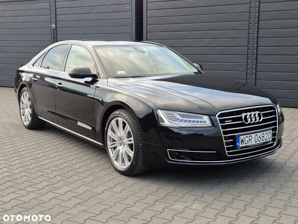 Audi A8 4.2 TDI DPF (clean diesel) quattro tiptronic - 1