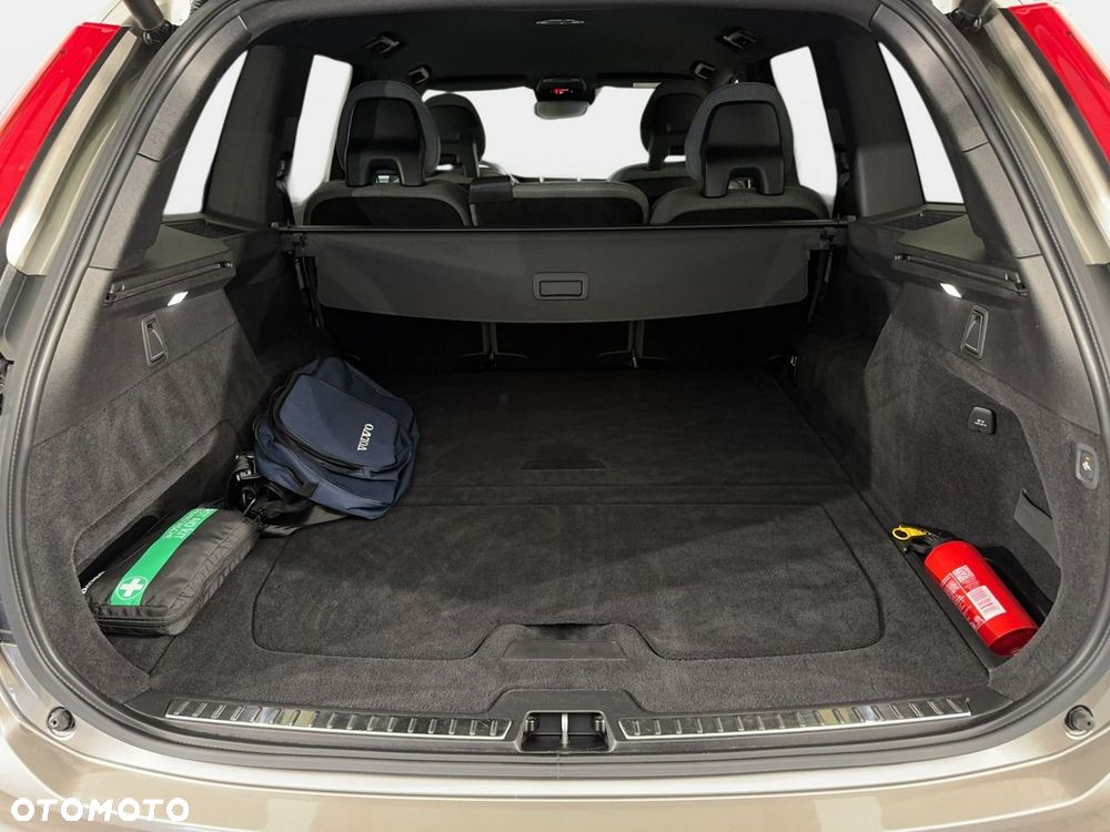 Volvo XC 90 - 18
