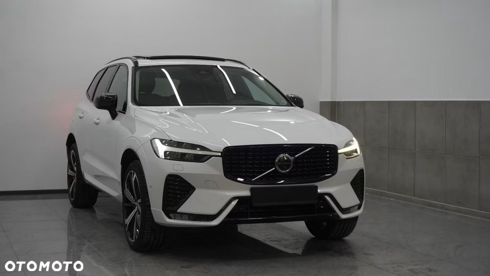 Volvo XC 60 B4 B Plus Dark - 2