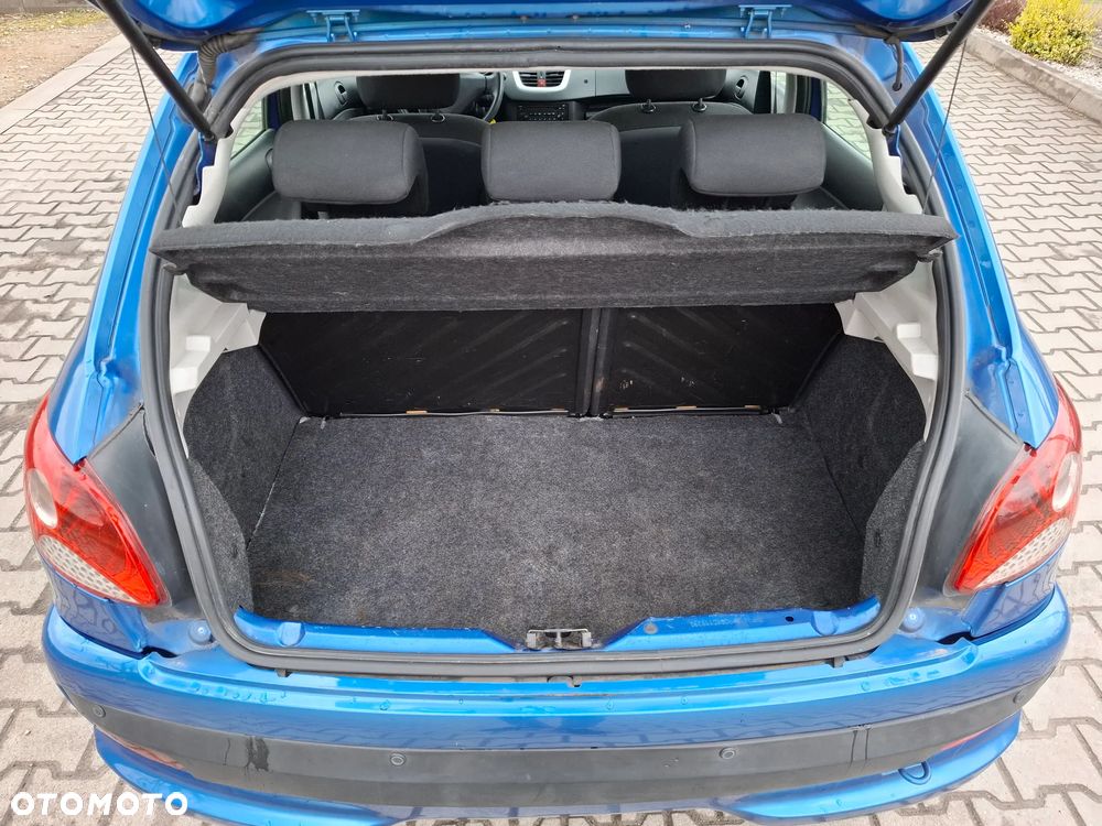 Peugeot 206 plus - 22