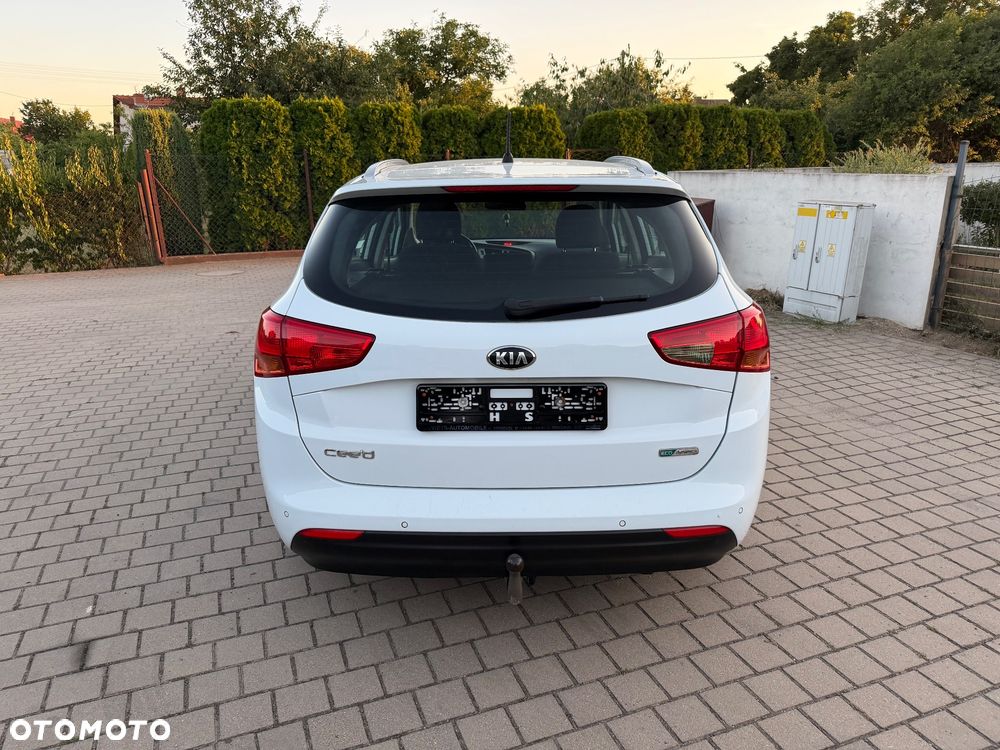 Kia Ceed 1.6 CRDi 136 ISG Edition 7 - 6