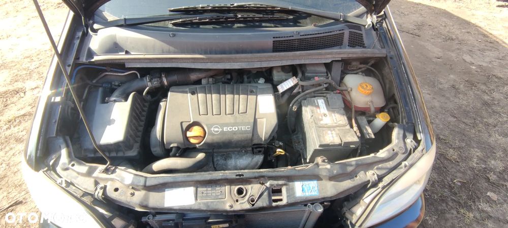 Opel Zafira 1.8 16V Elegance - 18