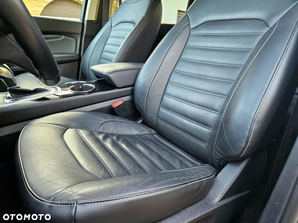 Ford Galaxy 2.0 TDCi 4WD Titanium PowerShift - 6