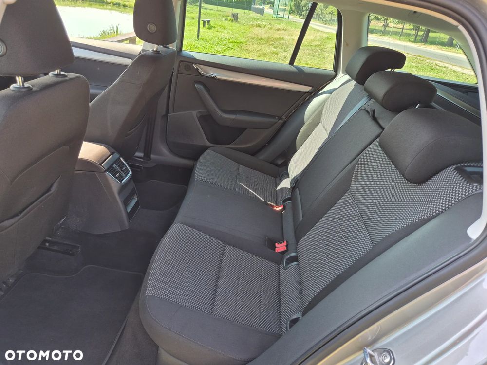 Skoda Octavia 2.0 TDI Green tec 4x4 Edition - 25