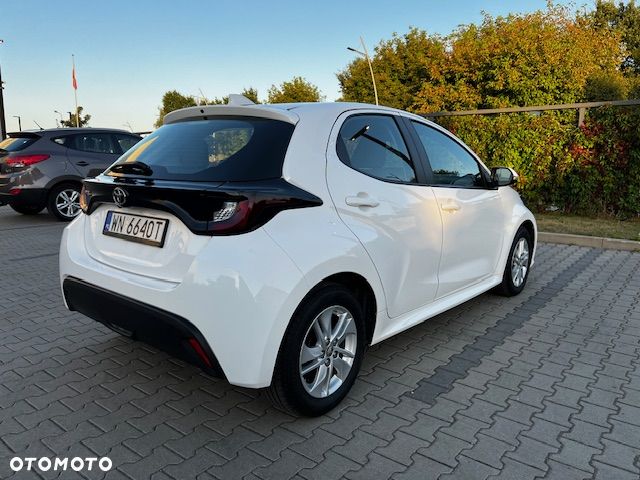 Toyota Yaris - 4